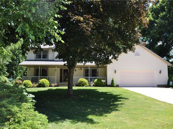 5187 Shoreview Circle NW, Canton, OH 44708