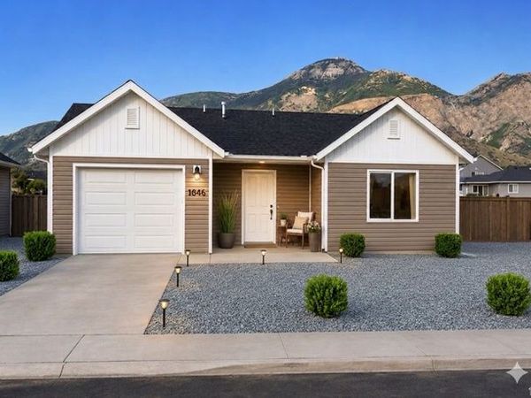 1068 N SUMMIT VIEW DR W, Harrisville, UT 84404