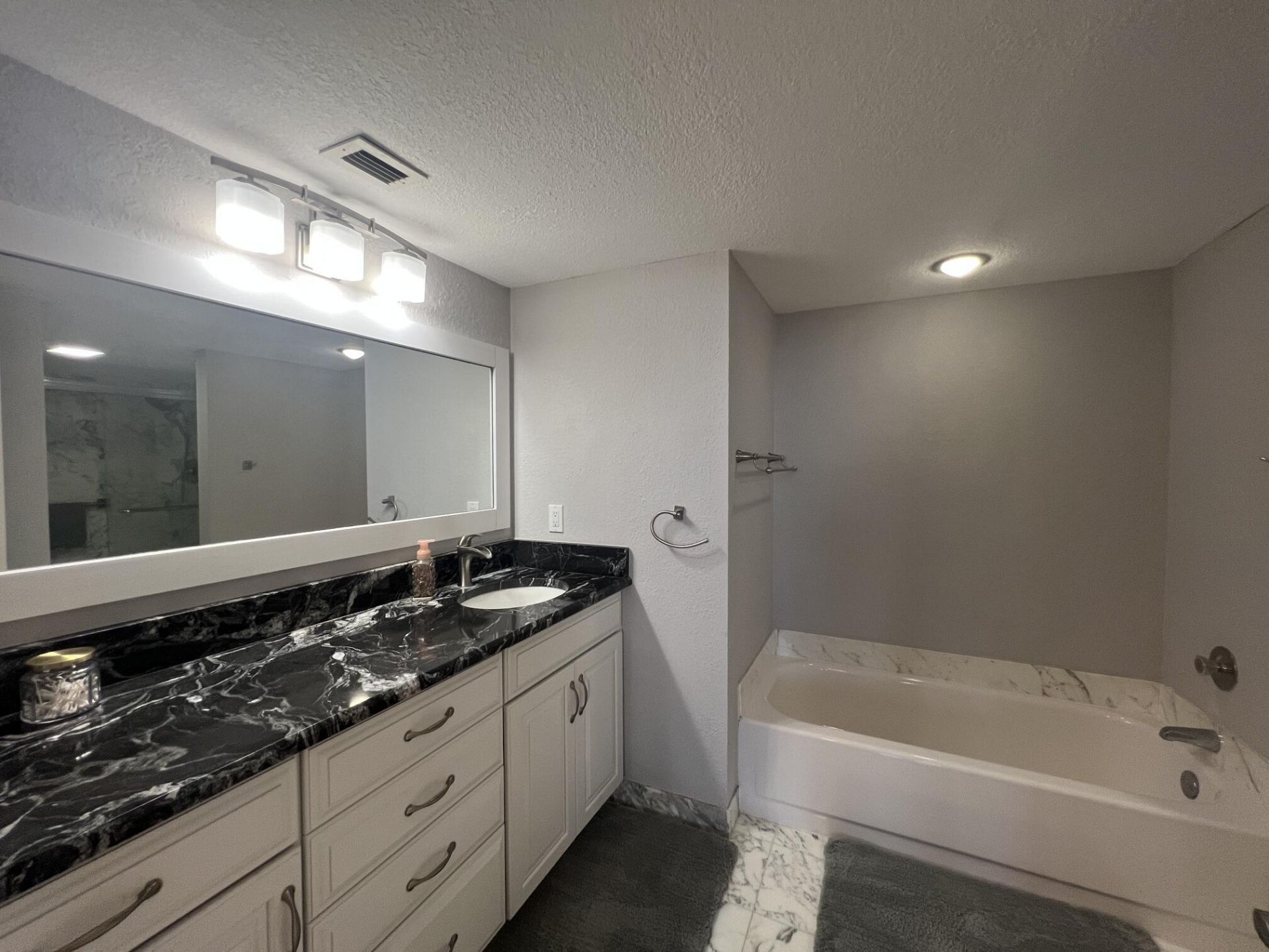 3400 N Ocean Drive, Unit 803, Riviera Beach, FL 33404 Photo