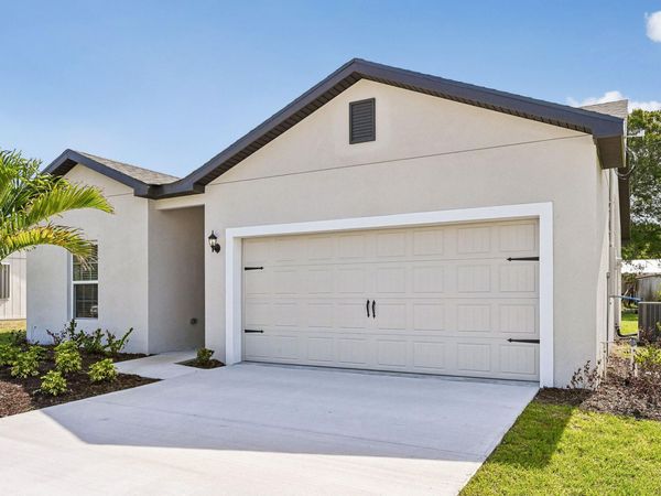 5200 Hickory Drive, Fort Pierce, FL 34982