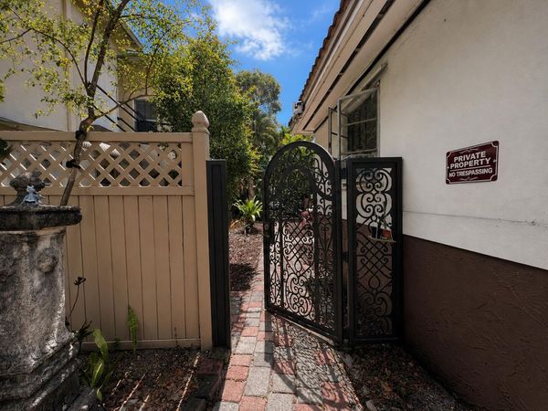 1857 Buchanan Street, Unit 9, Hollywood, FL 33020