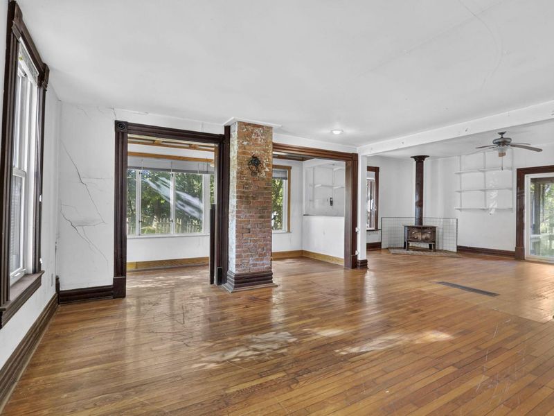 173 N Walnut Street, Galena, OH 43021 Photo 4