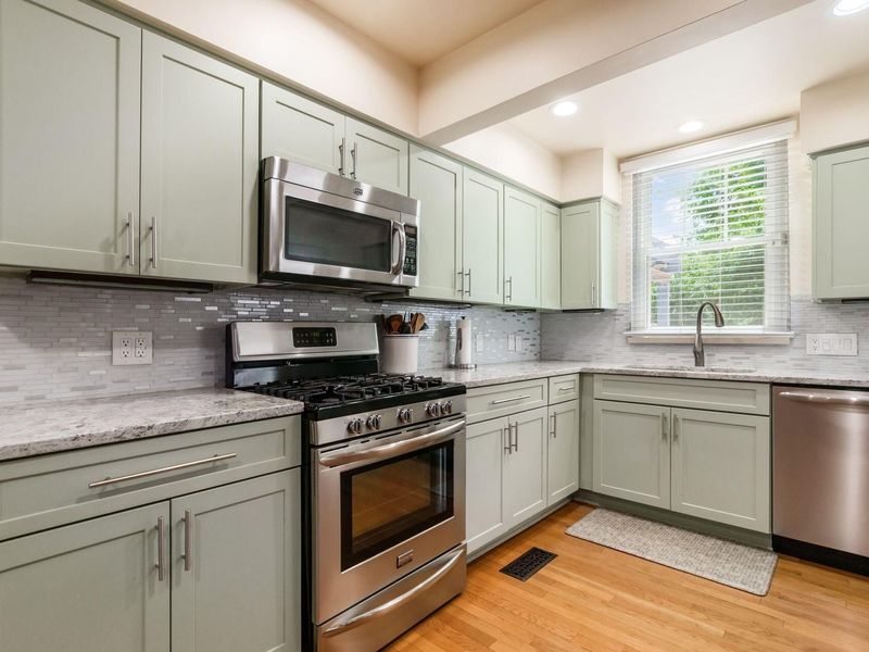 161 Deland Avenue, Columbus, OH 43214 Photo 8