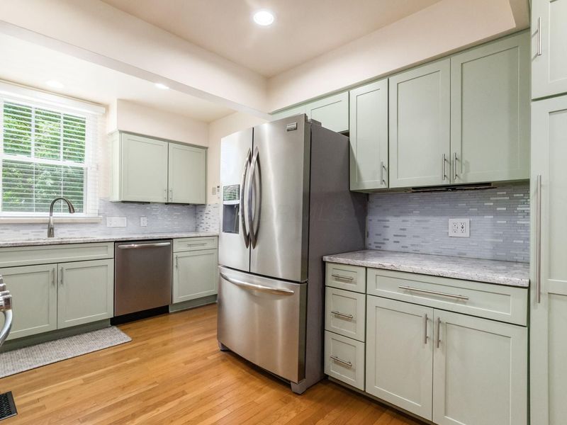 161 Deland Avenue, Columbus, OH 43214 Photo 9