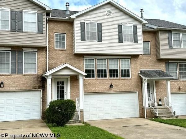 931 Ashton Place, Morgantown, WV 26508