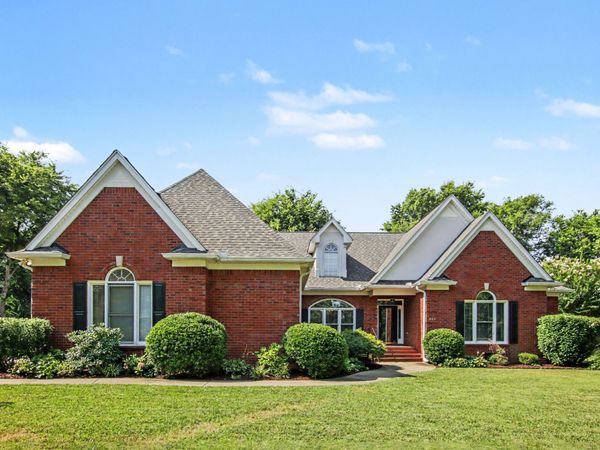 820 Peconic Pl, Murfreesboro, TN 37130