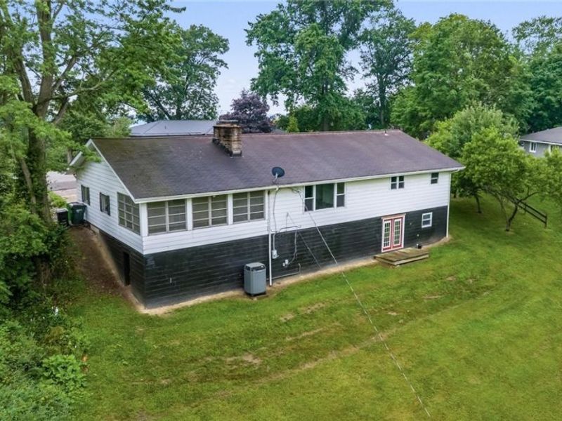 748 Ridgewood Drive , Coshocton, OH 43812 Photo 31