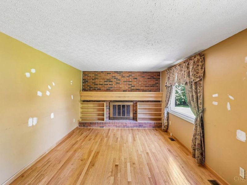 8125 Woodward Drive, West Chester, OH 45069 Photo 11