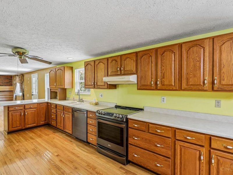 8125 Woodward Drive, West Chester, OH 45069 Photo 14