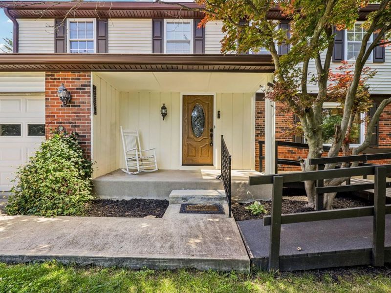 8125 Woodward Drive, West Chester, OH 45069 Photo 4