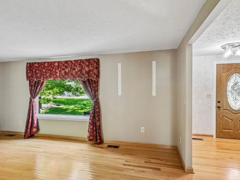 8125 Woodward Drive, West Chester, OH 45069 Photo 7