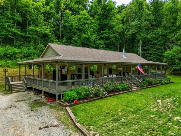 10110 Wonderland , Catlettsburg, KY 41129