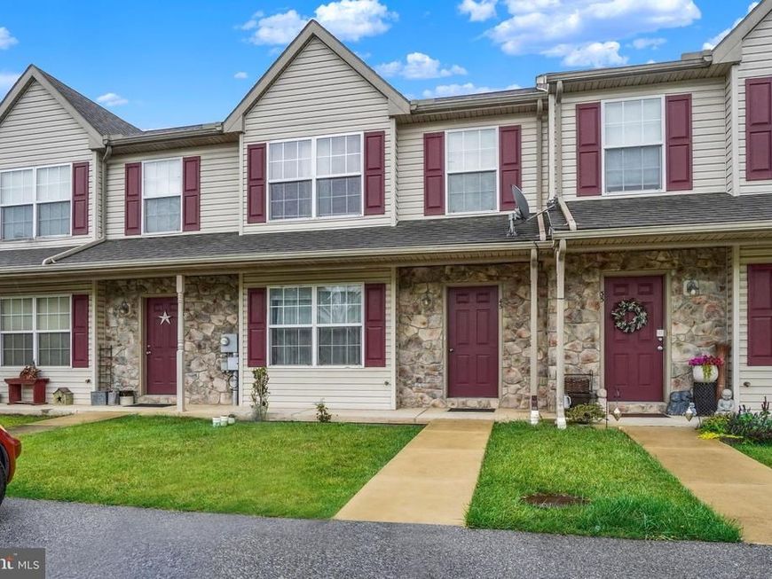 45 Yarrow Court , Manchester, PA 17345 Main Photo