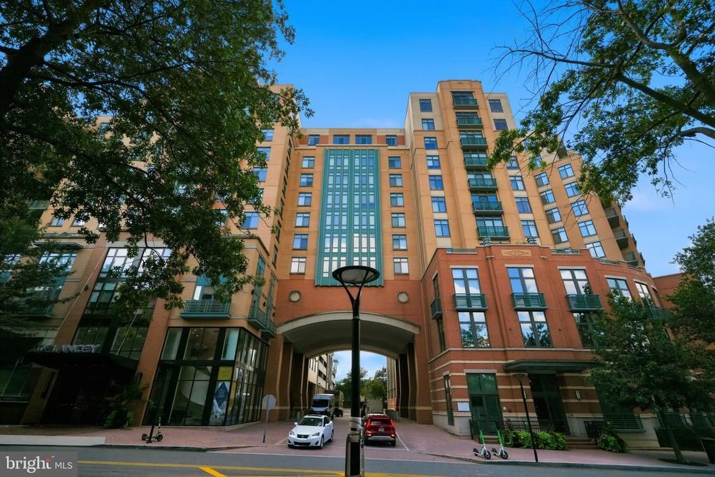 2720 S Arlington Mill Drive, Unit 509, Arlington, VA 22206 Main Photo