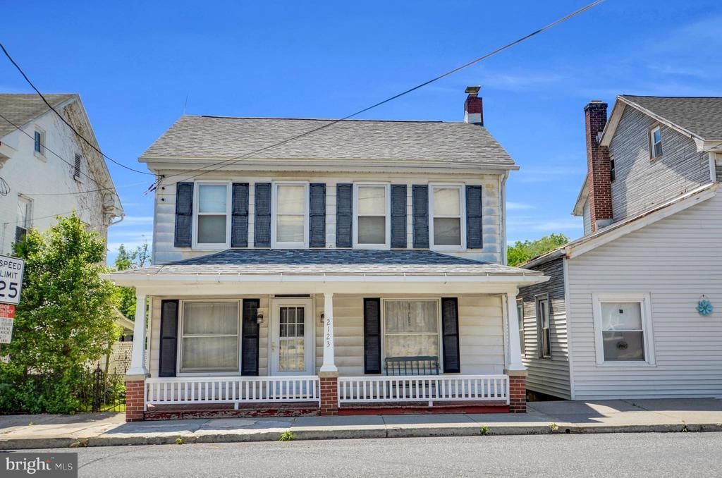 2123 MAIN STREET, MOHRSVILLE, PA 19541
