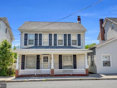 2123 MAIN STREET, MOHRSVILLE, PA 19541