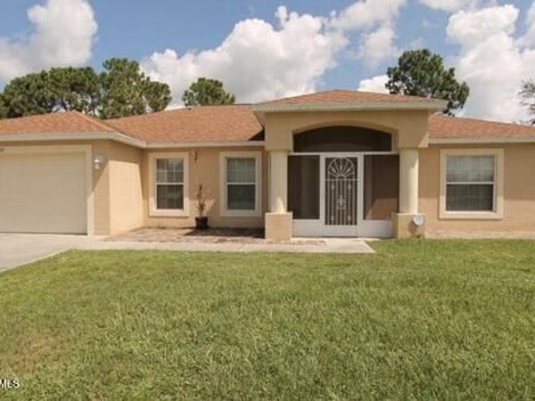 1703 Valcourt Street NW, Palm Bay, FL 32907