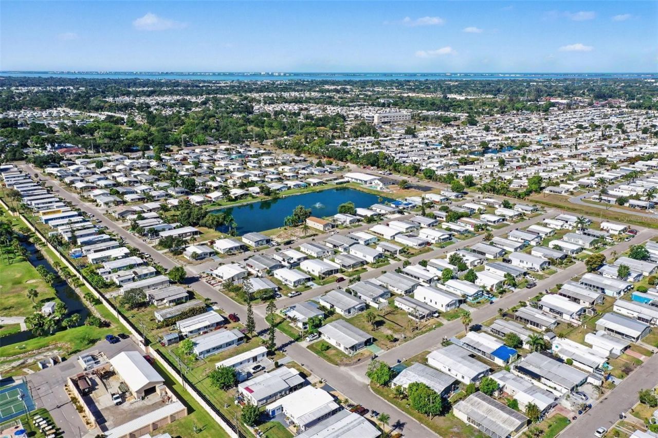 309 50th Avenue Terrace E, Bradenton, FL 34203 Photo