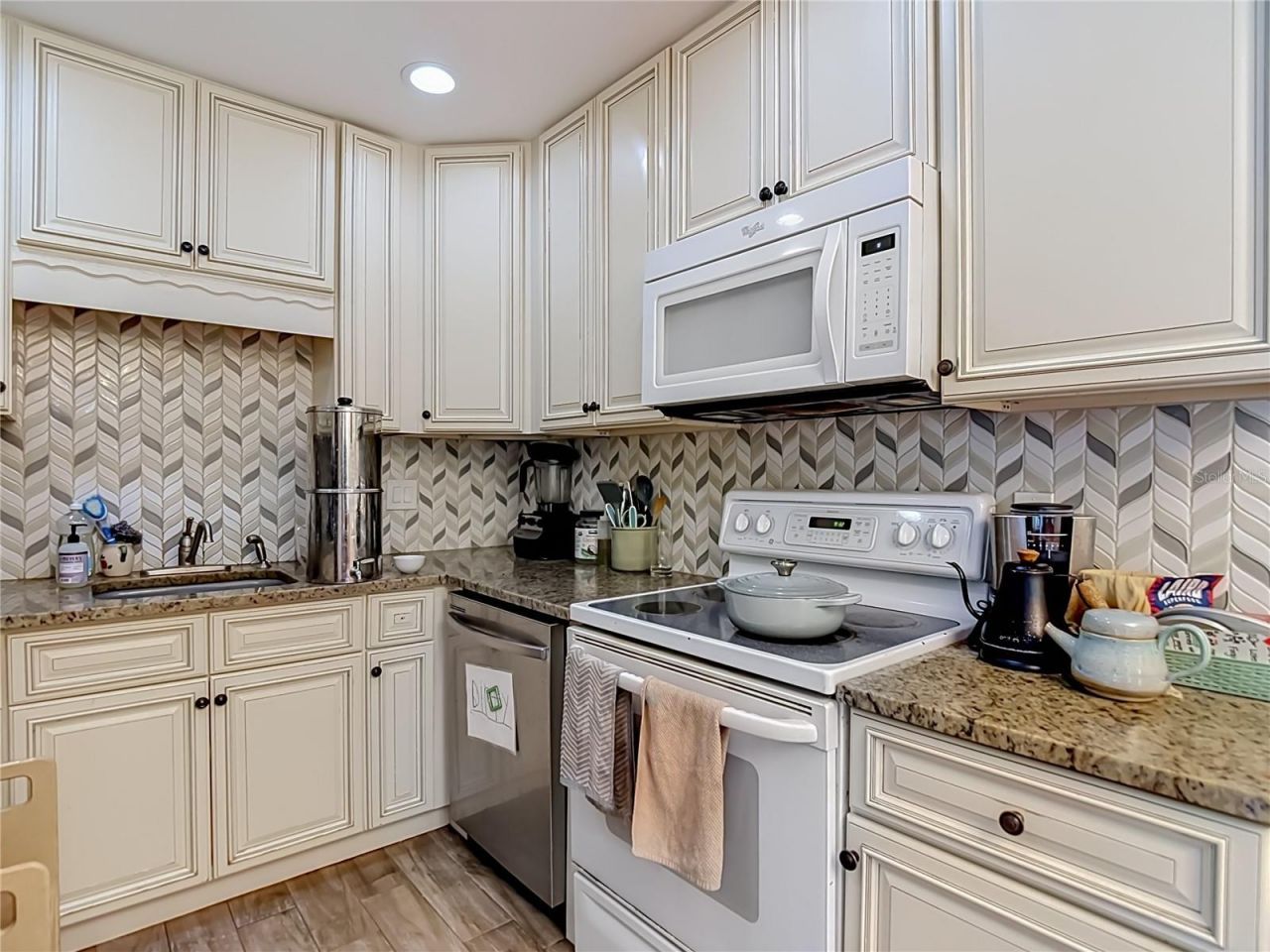 15101 Morning Dr, Lutz, FL 33559 Photo