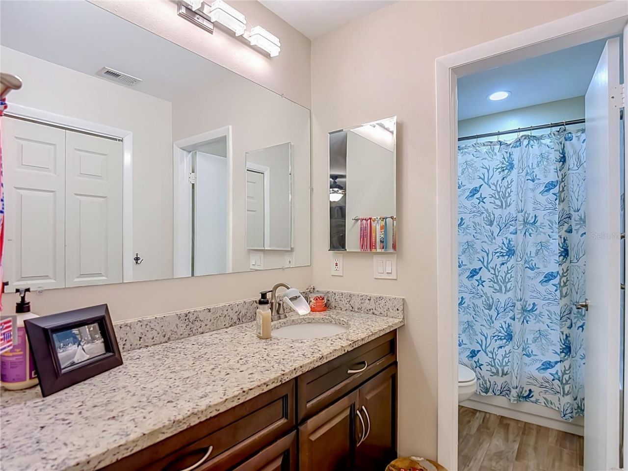 15101 Morning Dr, Lutz, FL 33559 Photo