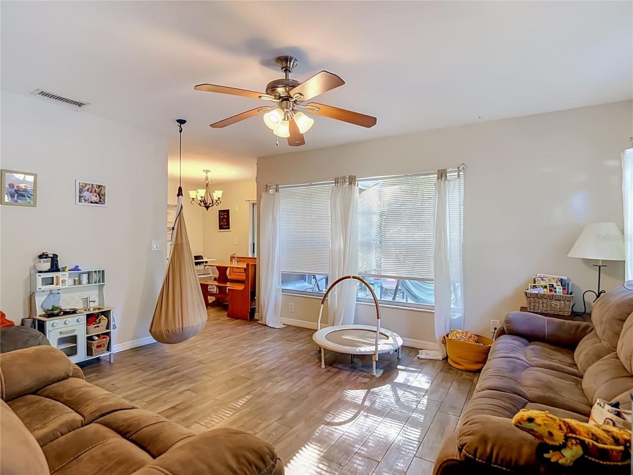 15101 Morning Dr, Lutz, FL 33559 Photo