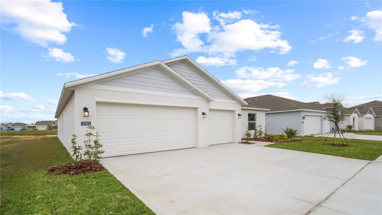 2085 Lasso Loop, Eagle Lake, FL 33839 Photo