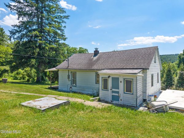 114 Homer Zeh Lane, Schoharie, NY 12157