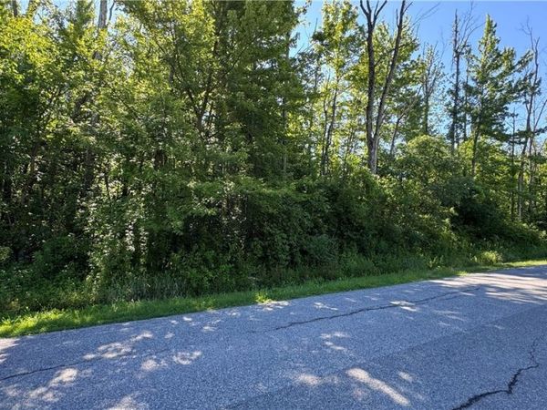 Lewis Point Road , Canastota, NY 13032