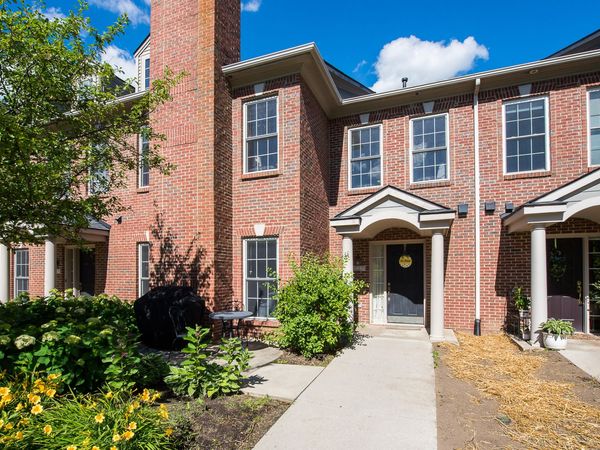 5727 Hampshire Lane, Unit 75, Ypsilanti, MI 48197