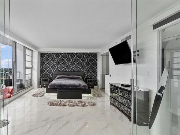 1720 Harrison Street, Unit 15a, Hollywood, FL 33020