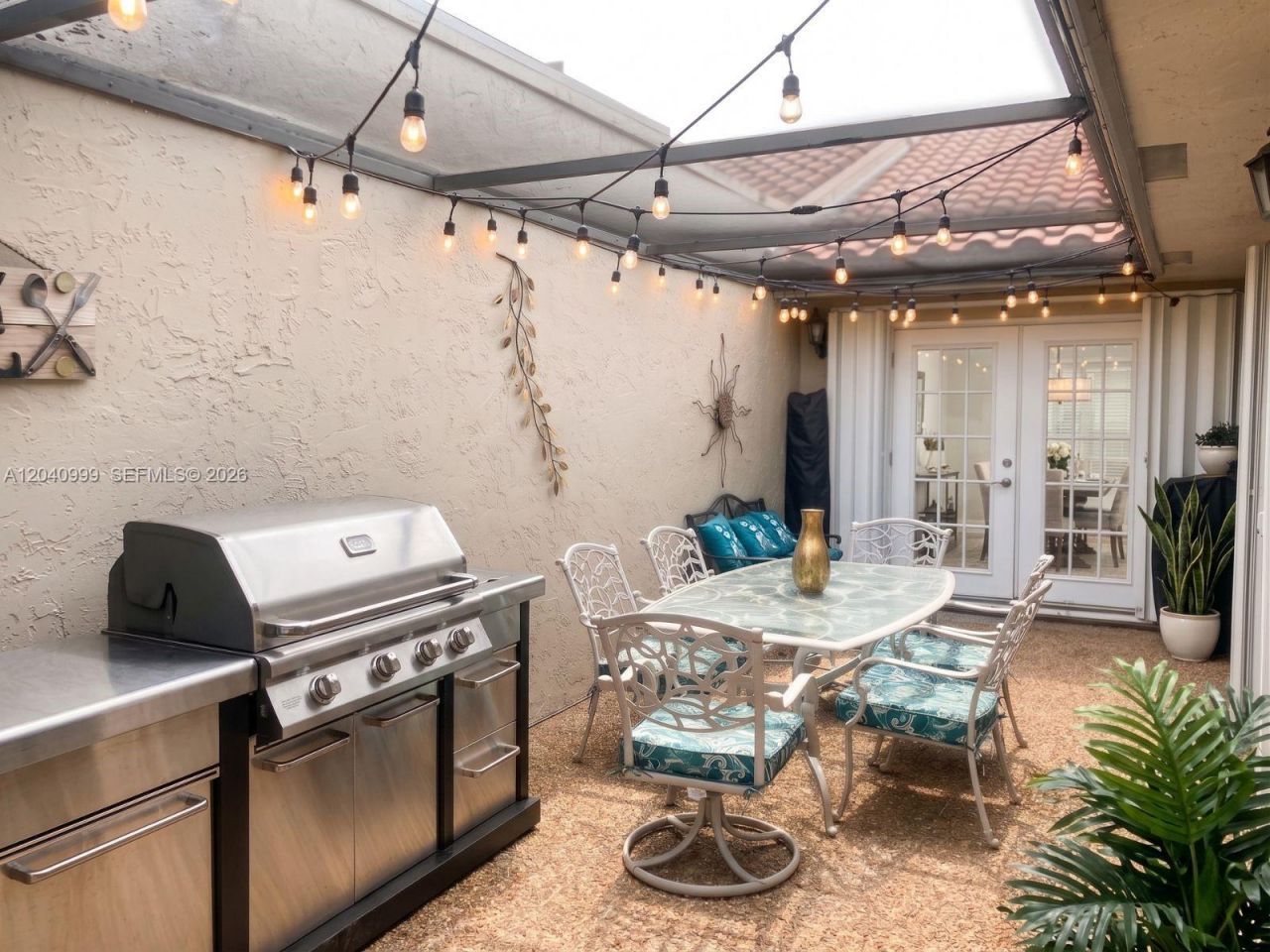 324 Patio Village Ter , Weston, FL 33326 Photo