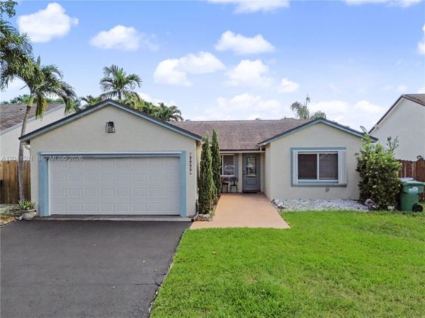 13341 SW 114th Pl , Miami, FL 33176