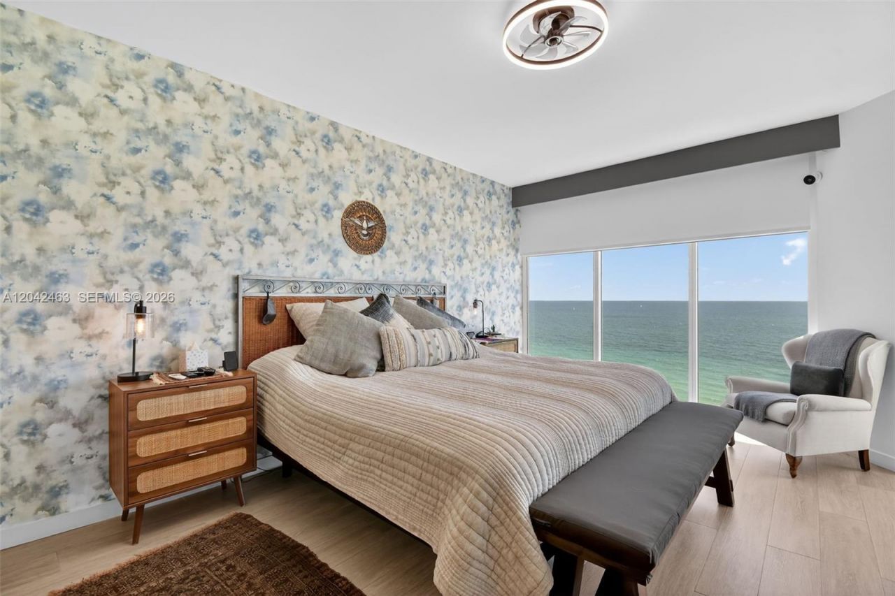 18671 Collins Ave , Unit 1401, Sunny Isles Beach, FL 33160 Photo