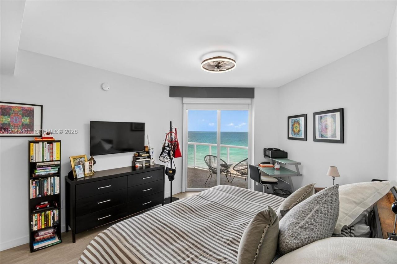 18671 Collins Ave , Unit 1401, Sunny Isles Beach, FL 33160 Photo