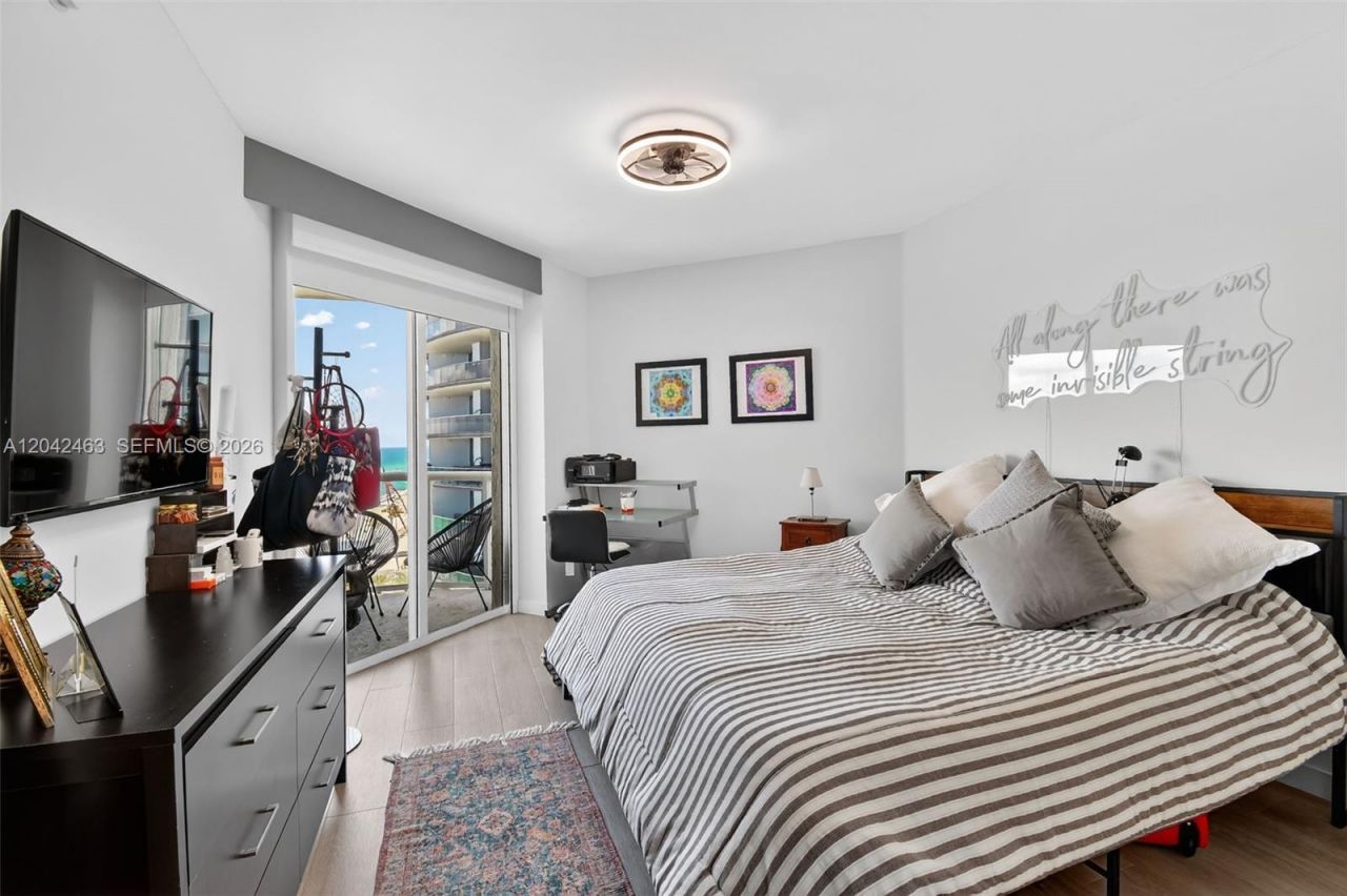 18671 Collins Ave , Unit 1401, Sunny Isles Beach, FL 33160 Photo