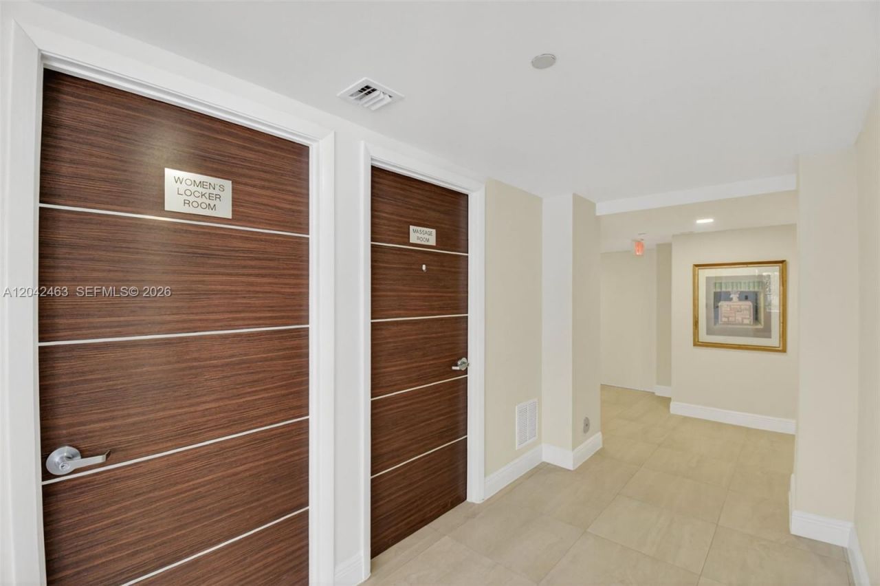 18671 Collins Ave , Unit 1401, Sunny Isles Beach, FL 33160 Photo