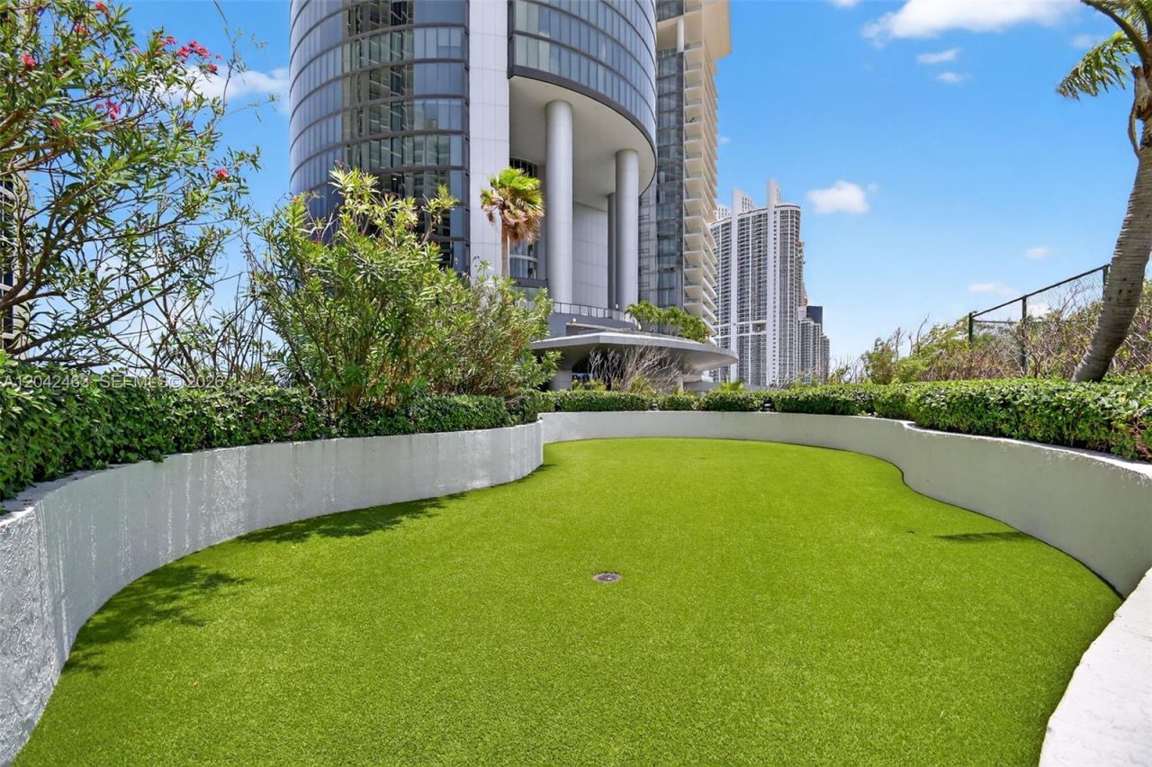 18671 Collins Ave , Unit 1401, Sunny Isles Beach, FL 33160 Photo
