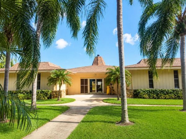 500 W Village Green Cir W , Unit 308, Palm Springs, FL 33461