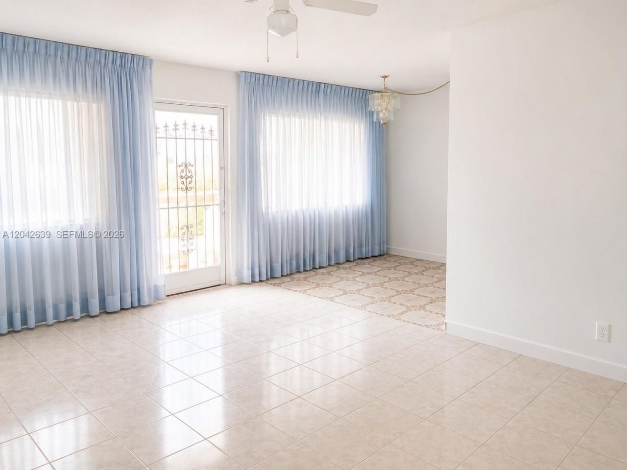 500 W Village Green Cir W, Unit 308, Palm Springs, FL 33461 Photo
