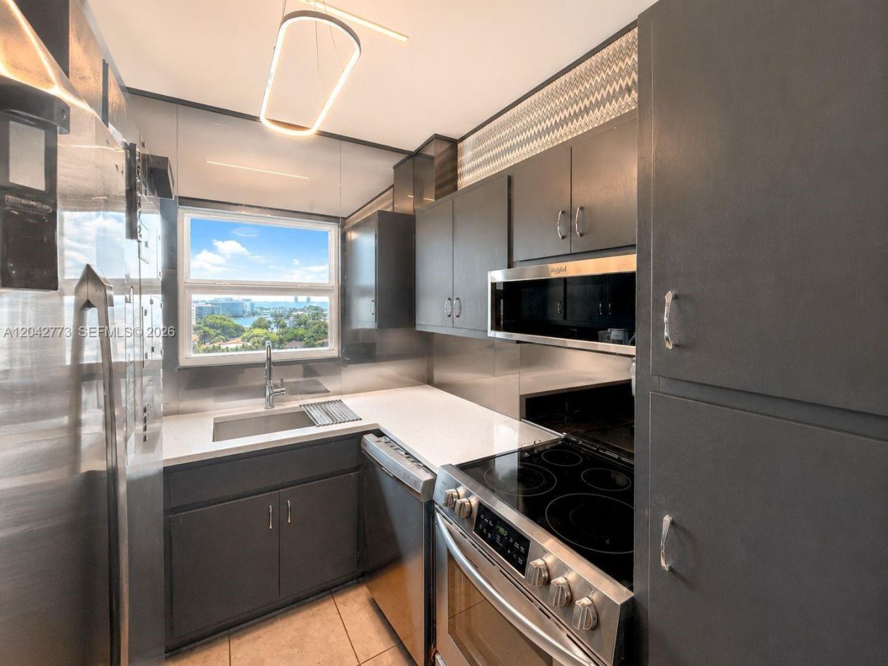 4747 Collins Ave, Unit 1101, Miami Beach, FL 33140 Photo