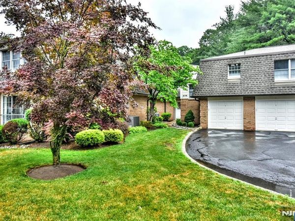 279 Collignon Way 5, Unit 5, RIVER VALE, NJ 07675