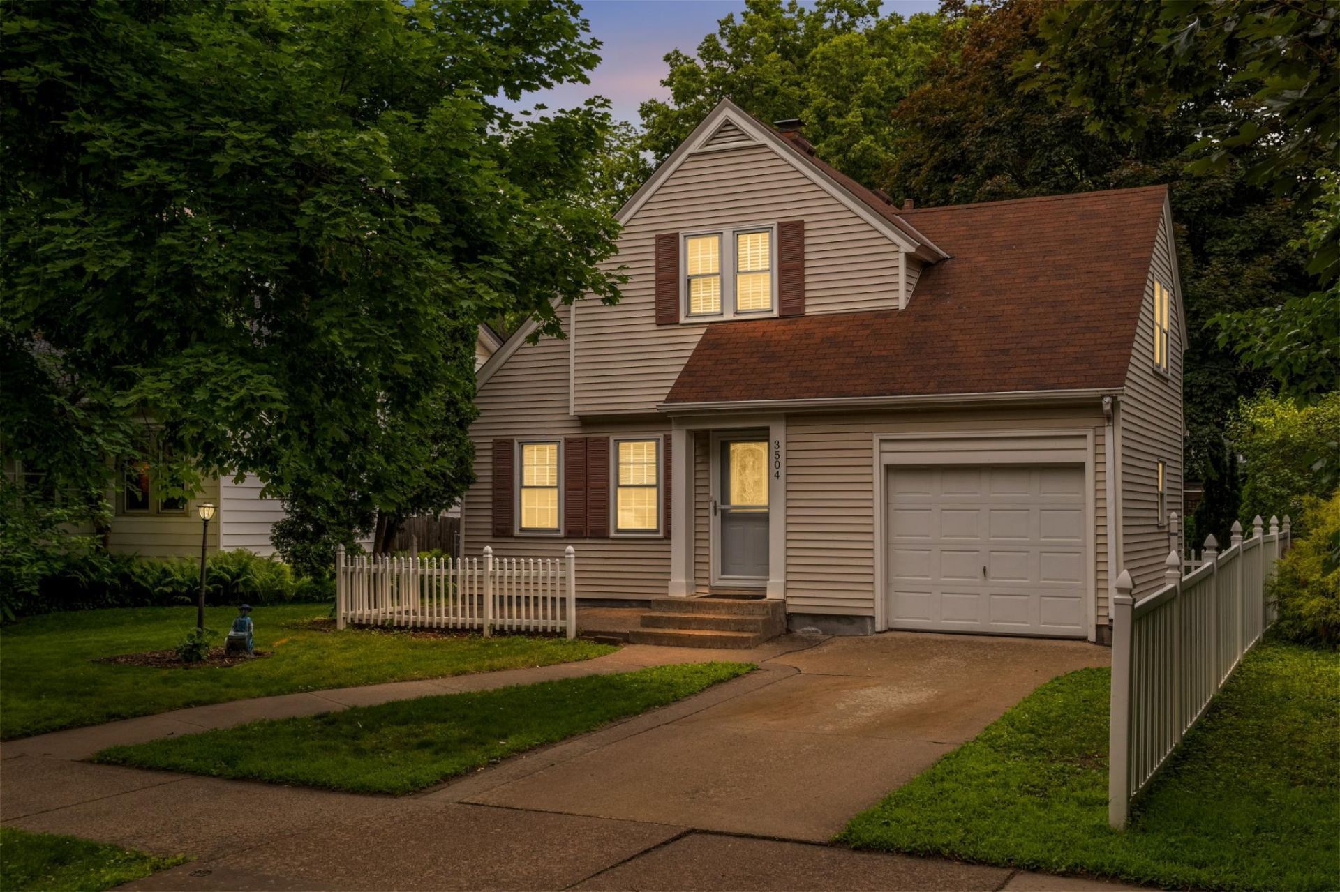 3504 E 50th Street Minneapolis, MN 55417