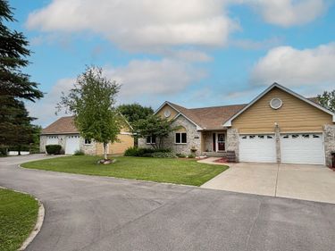 7645 84th Avenue N, Greenfield, MN 55373