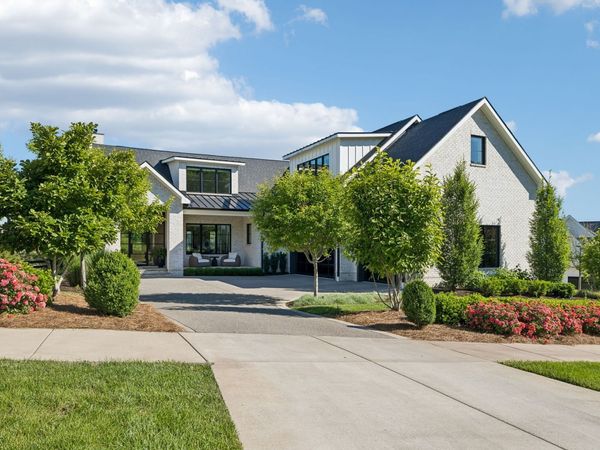 7376 Harlow Dr , College Grove, TN 37046