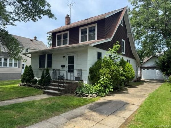 35 Fairview Avenue , Port Washington, NY 11050