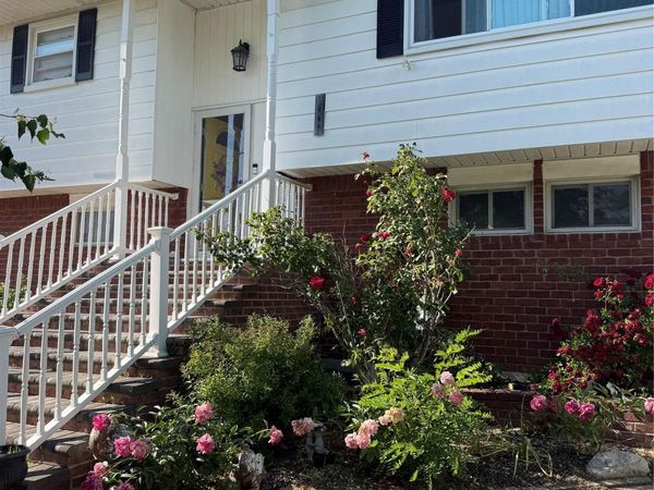 3009 Fishermans Road , Baldwin, NY 11510