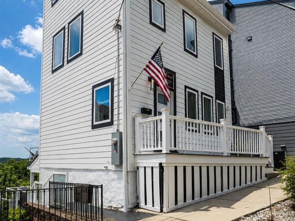 1003 Hill Street, Cincinnati, OH 45202