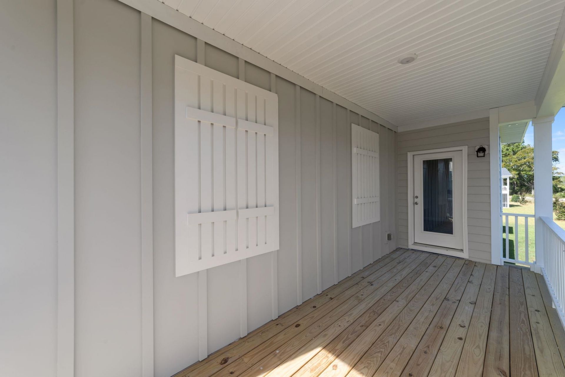 951 Triton Ave.  Photo 22
