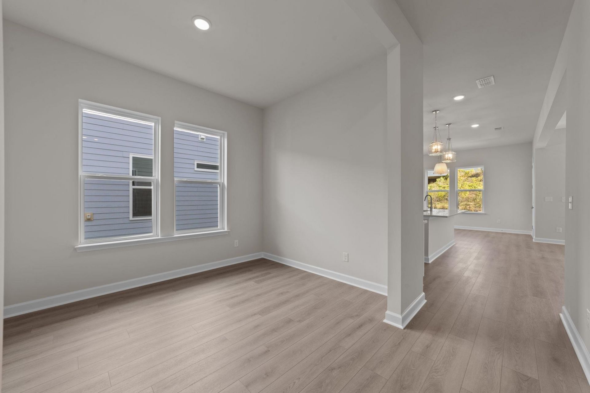951 Triton Ave.  Photo 26