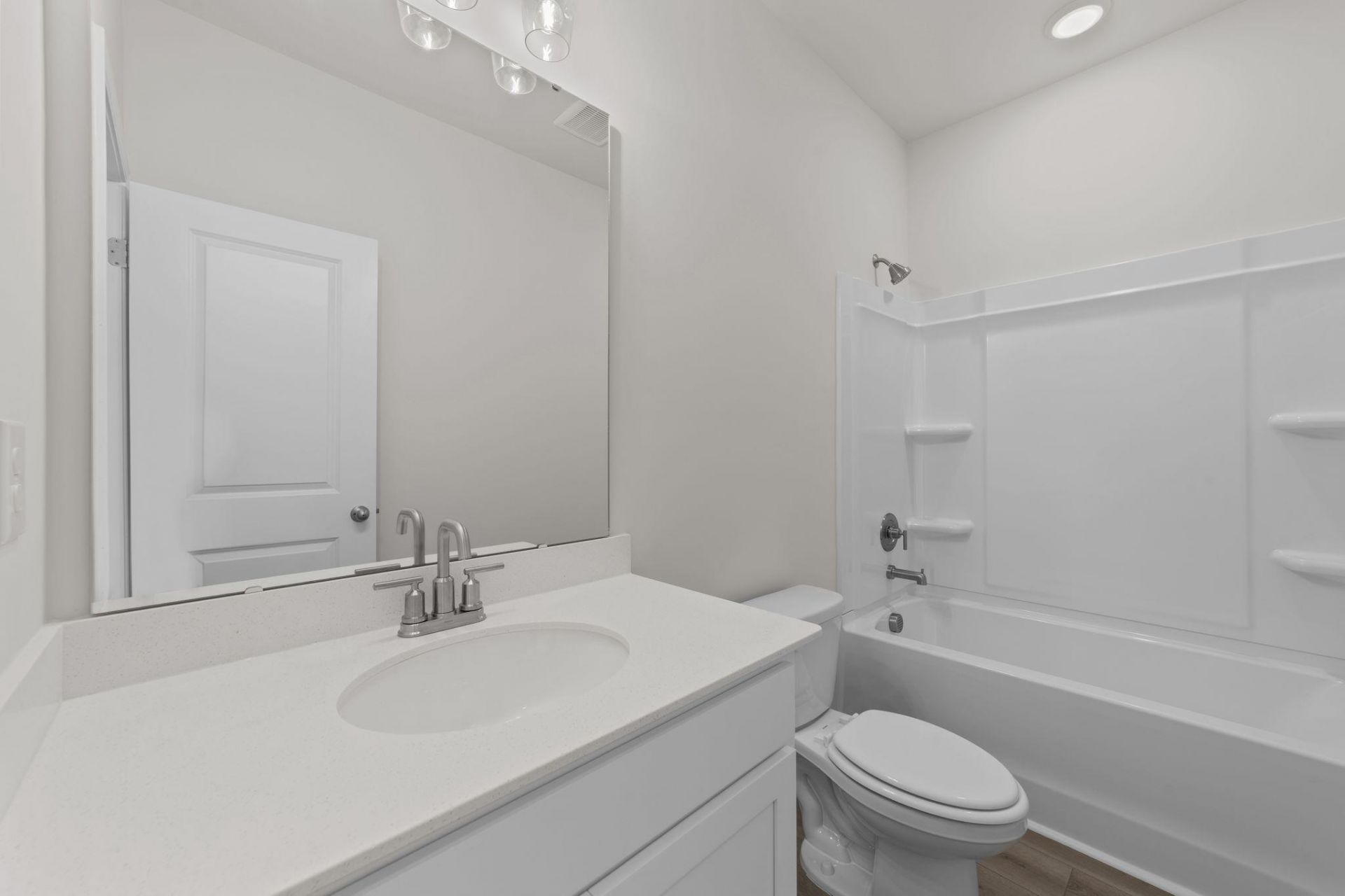 951 Triton Ave.  Photo 37
